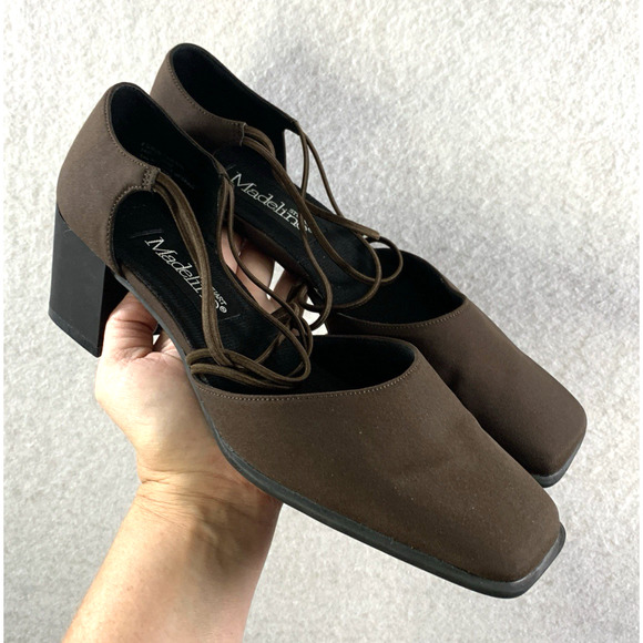 VTG Madeline Stuart Womens Strappy Square Block Heels Sz 8 M Brown Y2K Formal - Picture 1 of 11